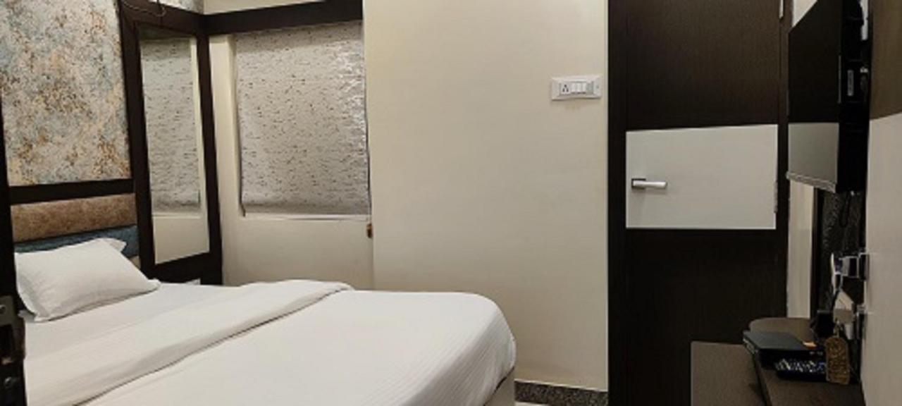 Ks Paying Guest House Váránaszi Kültér fotó