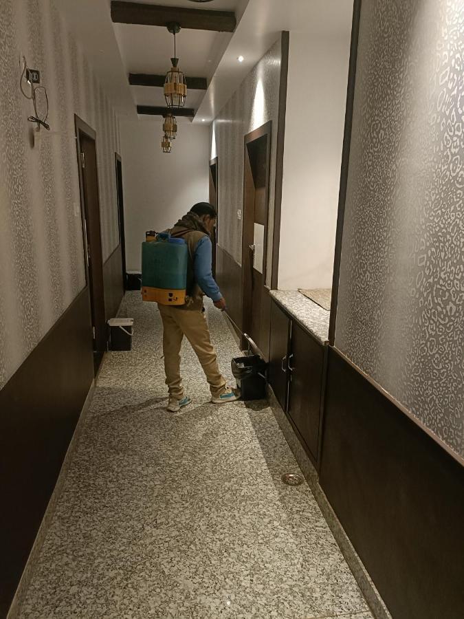 Ks Paying Guest House Váránaszi Kültér fotó
