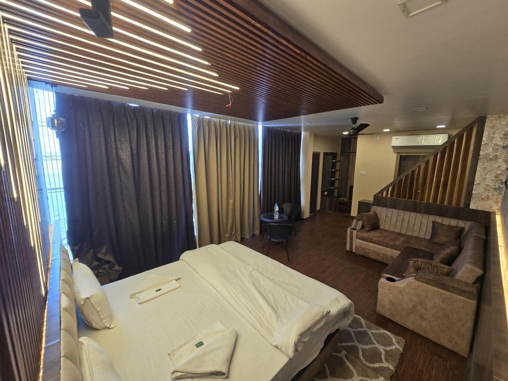 Ks Paying Guest House Váránaszi Kültér fotó