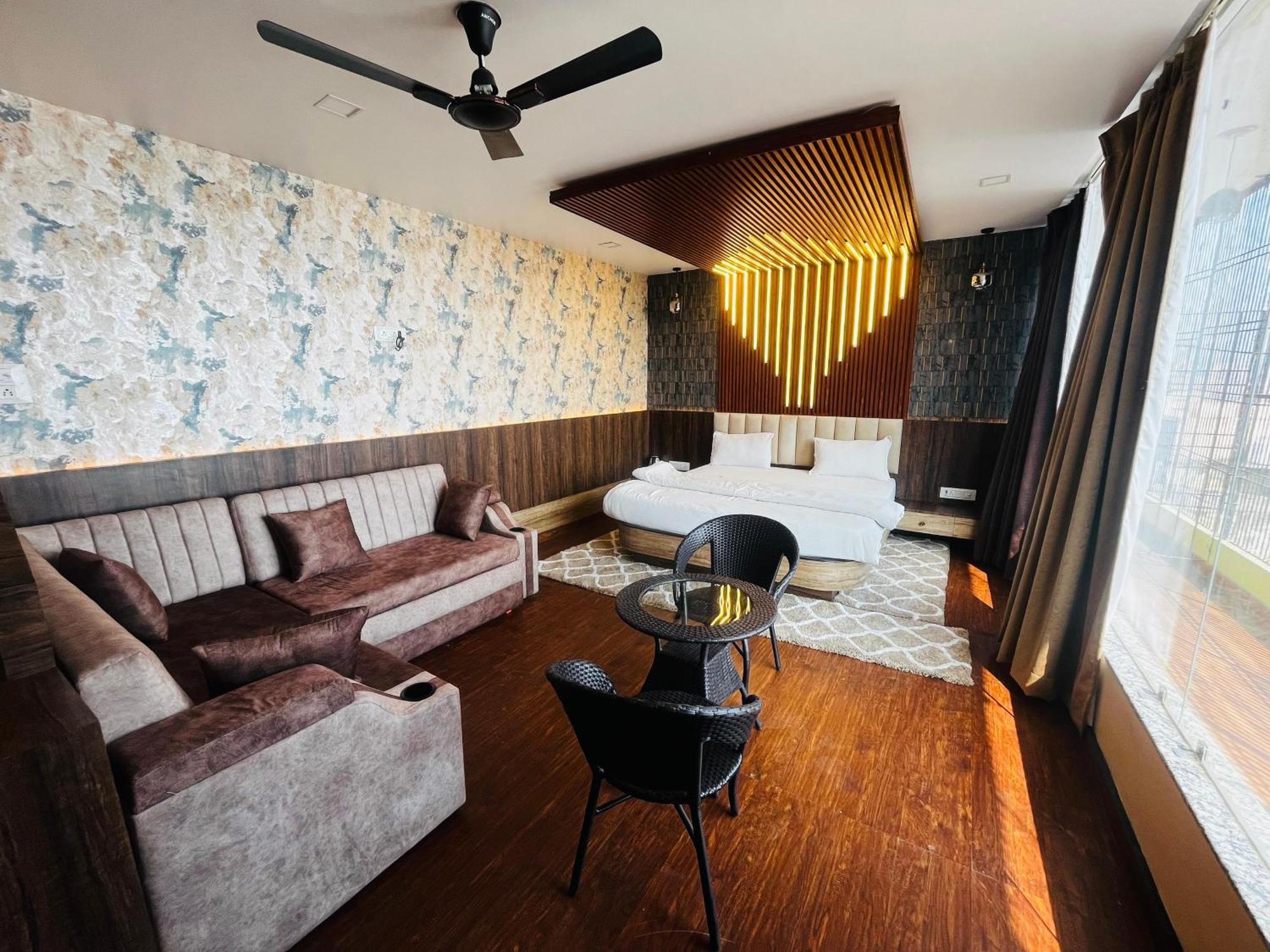 Ks Paying Guest House Váránaszi Kültér fotó