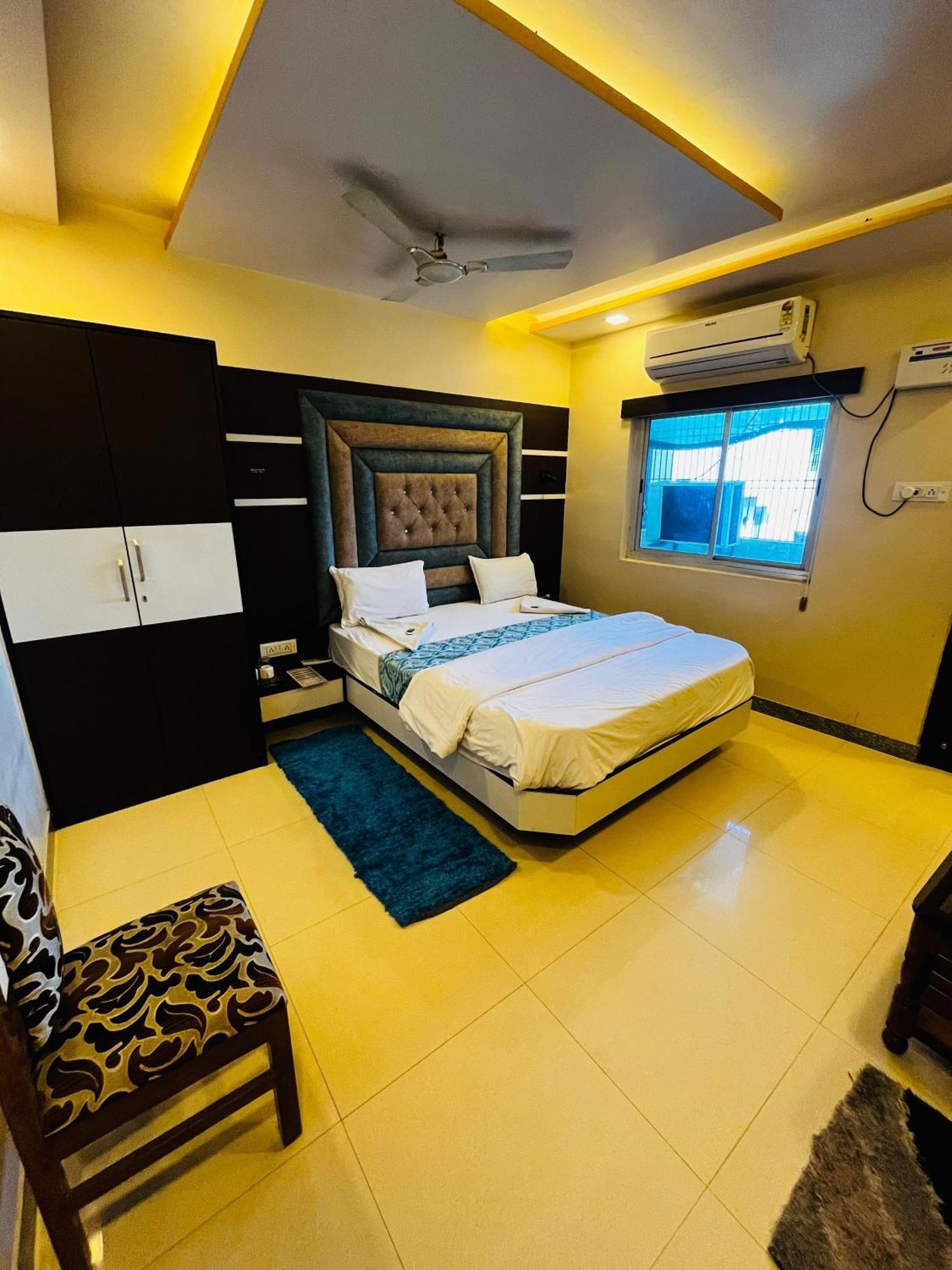 Ks Paying Guest House Váránaszi Kültér fotó