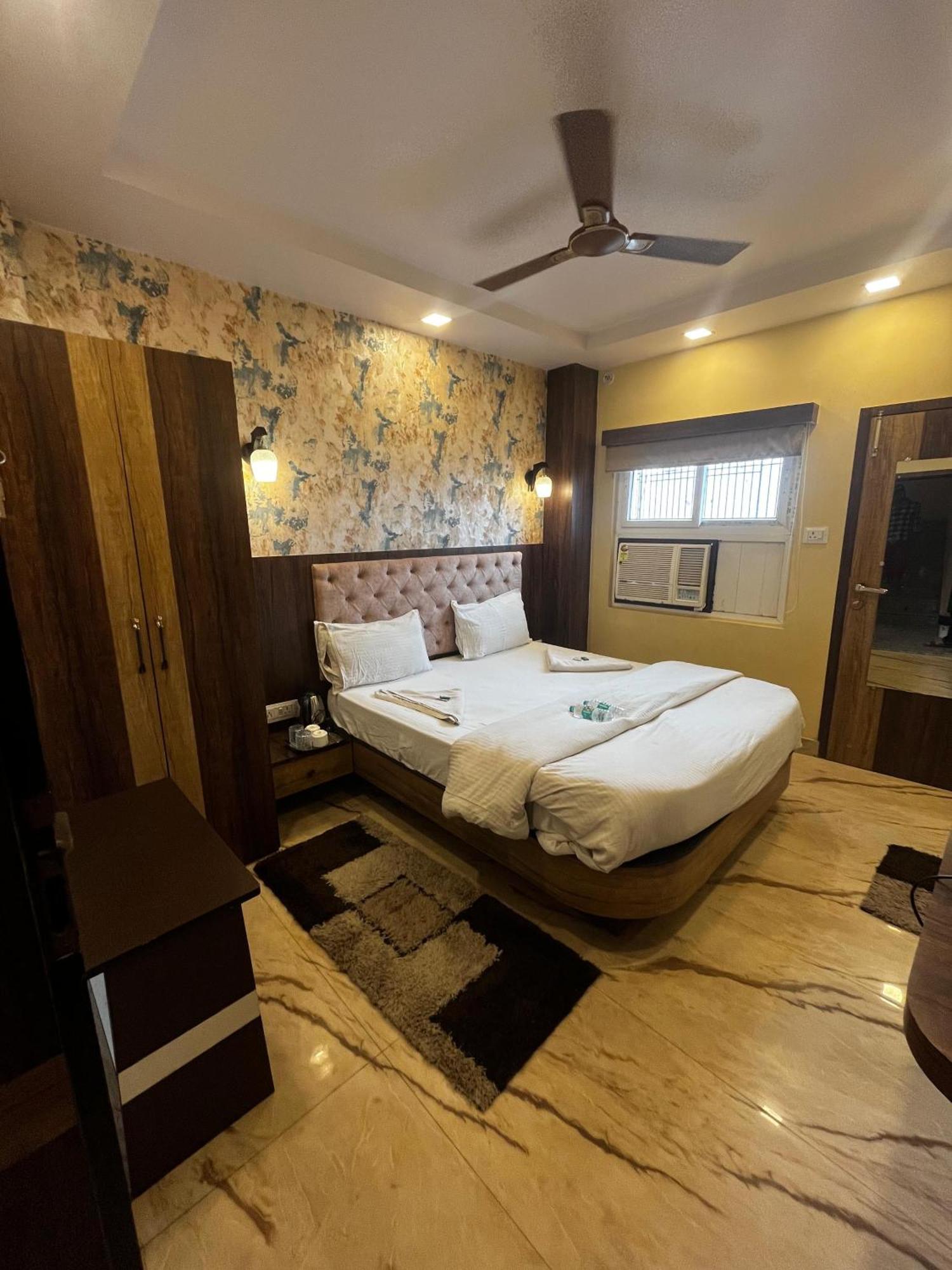 Ks Paying Guest House Váránaszi Kültér fotó